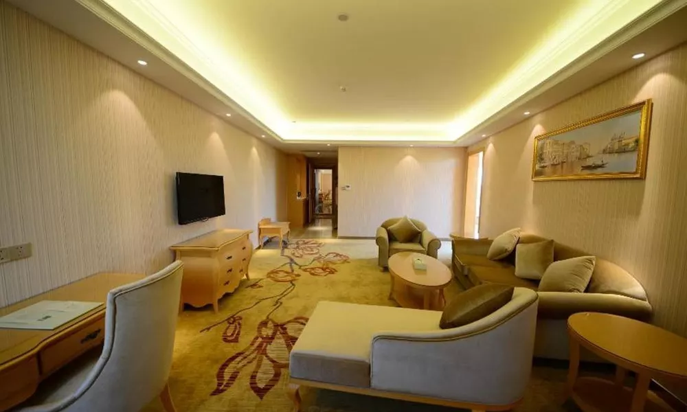 Vienna International Hotel - Shenzhen Convention Center Maritime Garden Store, фото 2