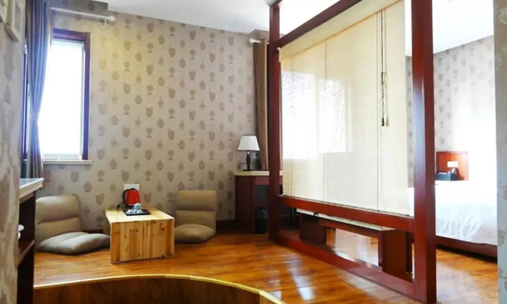 Hua Qi Kaiserdom Hotel Zhongshan Road St Michael's Cathedral and Zhanqiao Pier Qingdao
