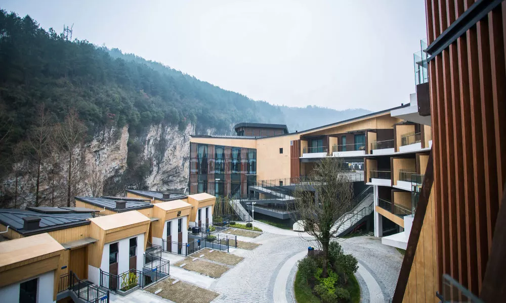 Spring Posh Roadsun International Hotel & Resort, фото 2