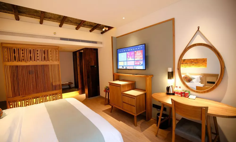 SuoXiShanJu Light luxury Resort Hotel, фото 2
