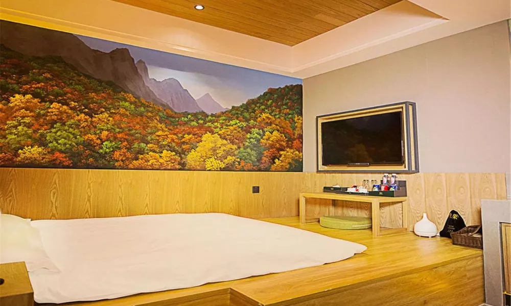 Qiu Guo Hotel Hua Mao, фото 3