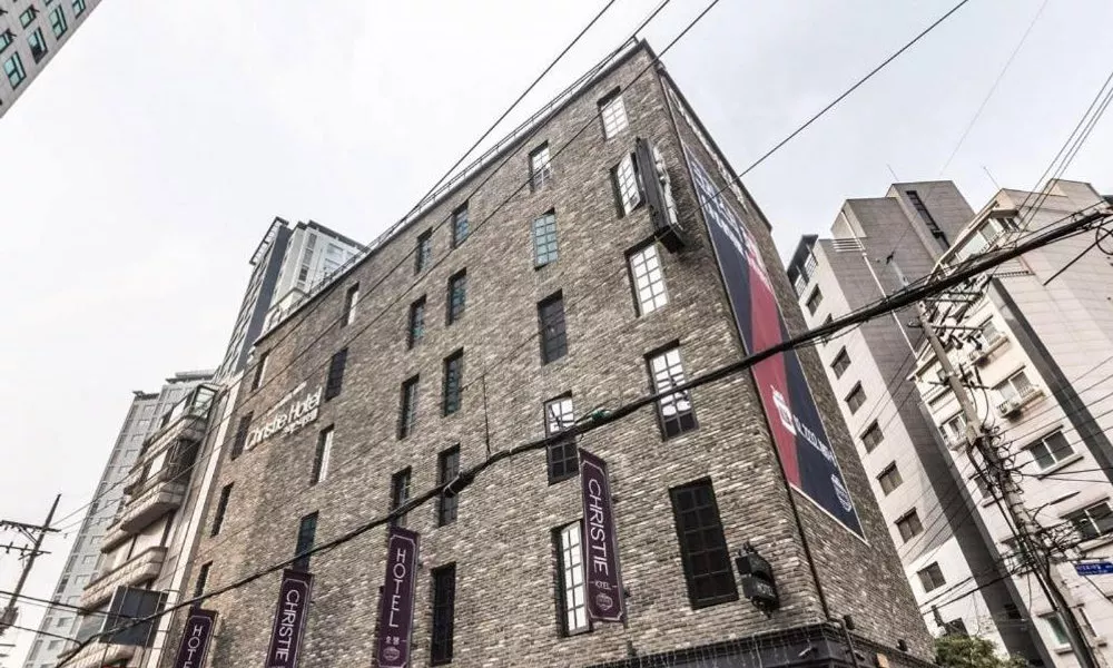 Christie Hotel