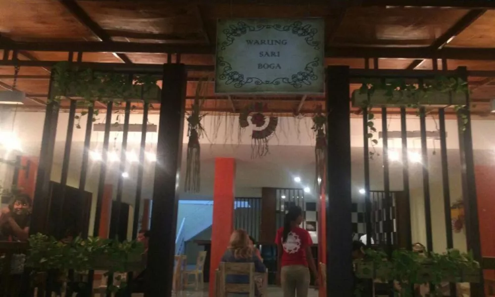 Sari Room Bed & Breakfast