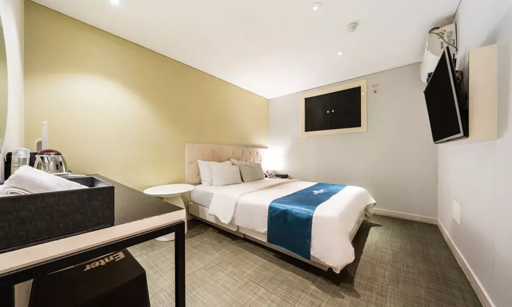 Hotel The Blue Cheonho