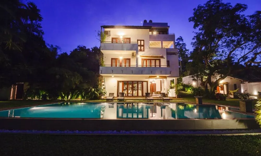 Arahtis Lake Villa