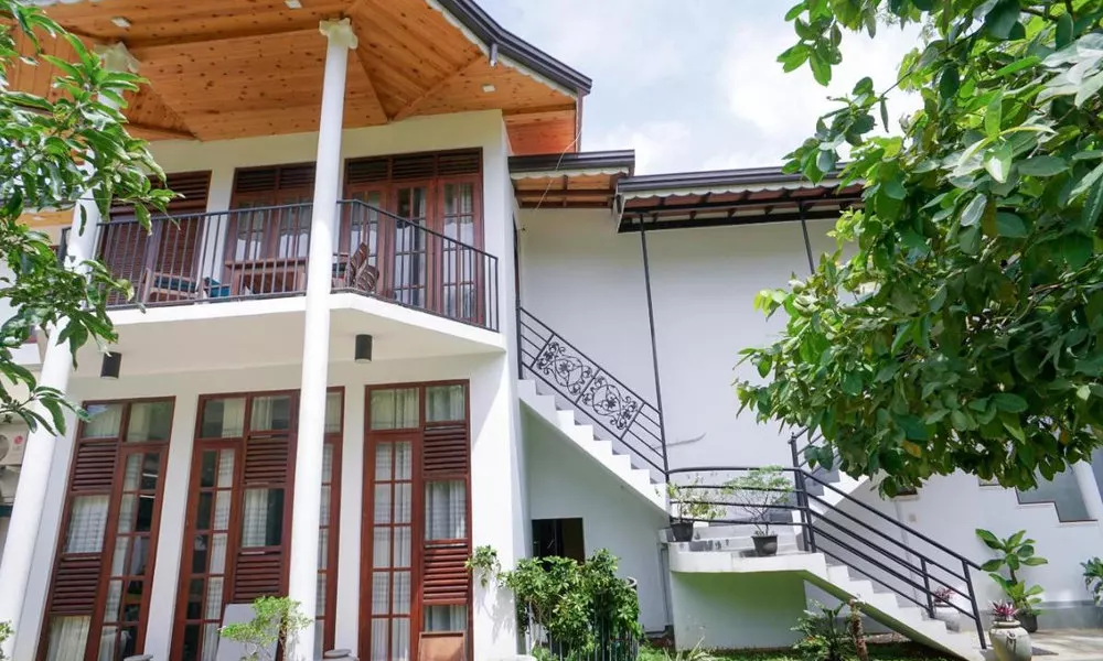 OYO 390 Surf Sea Breeze - Land Side