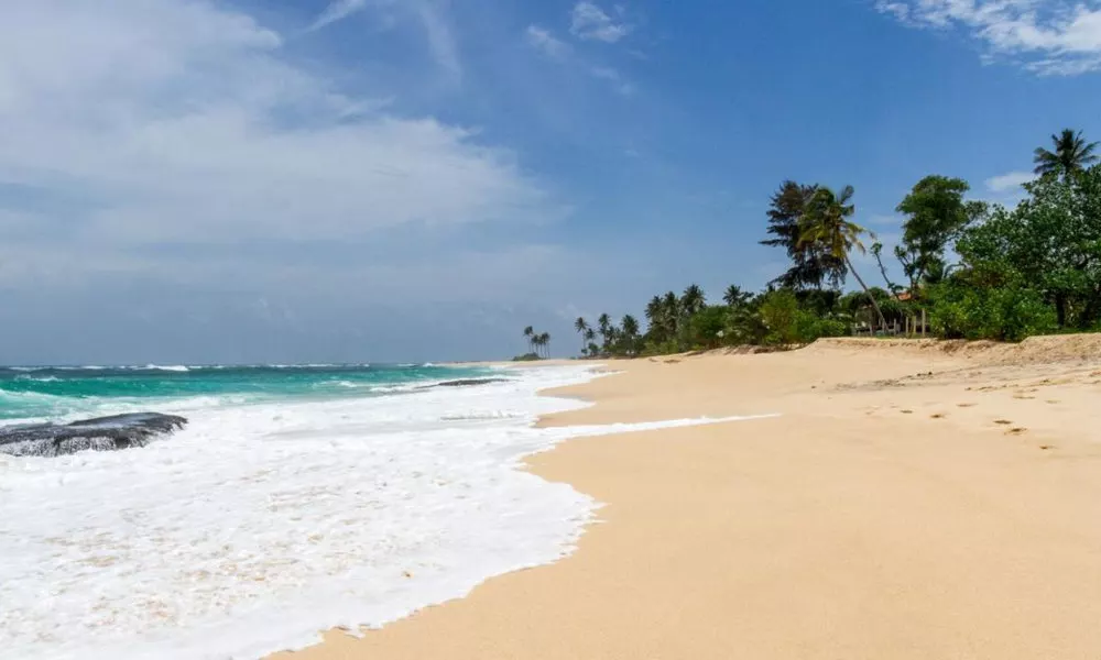 OYO 390 Surf Sea Breeze - Land Side, фото 5