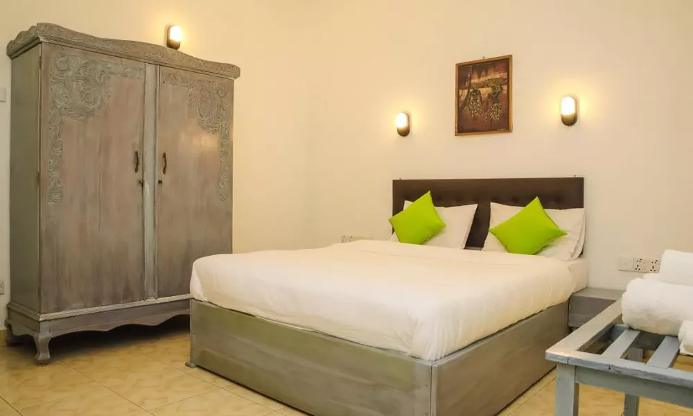 Negombo Beach by Flipflop Hostels