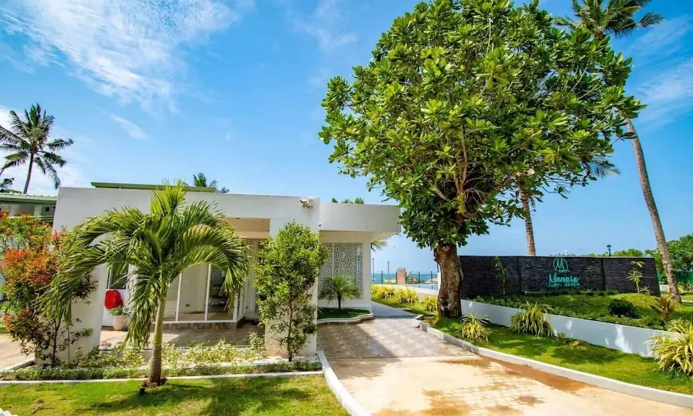 Manara Beach Resort