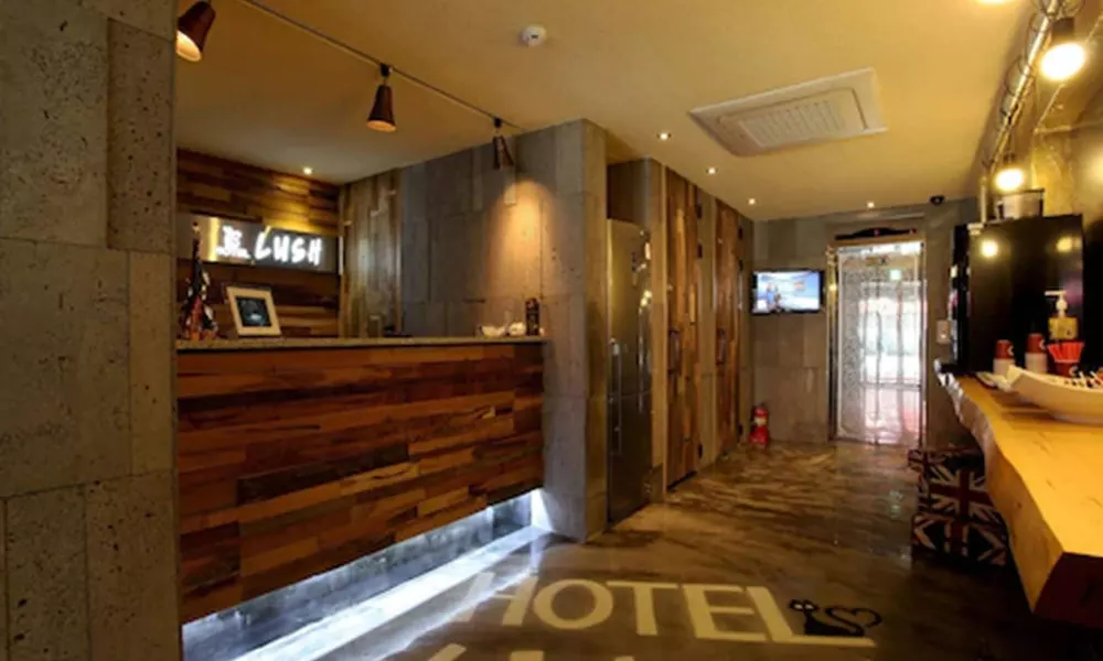 Hwagok Lush Hotel