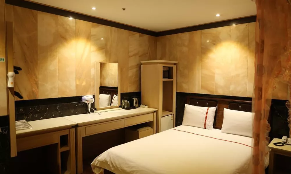 Signature Hotel, фото 2
