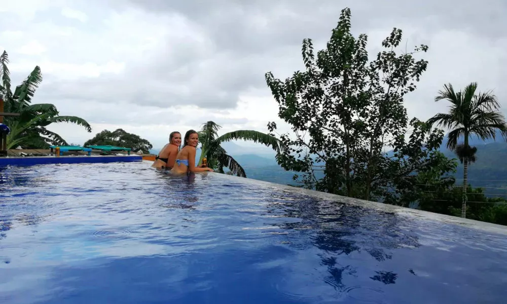 Awesome Place Hotel