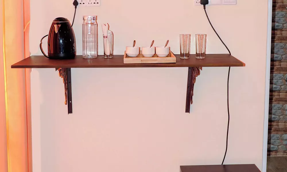 Woody Crest Hotel, фото 3