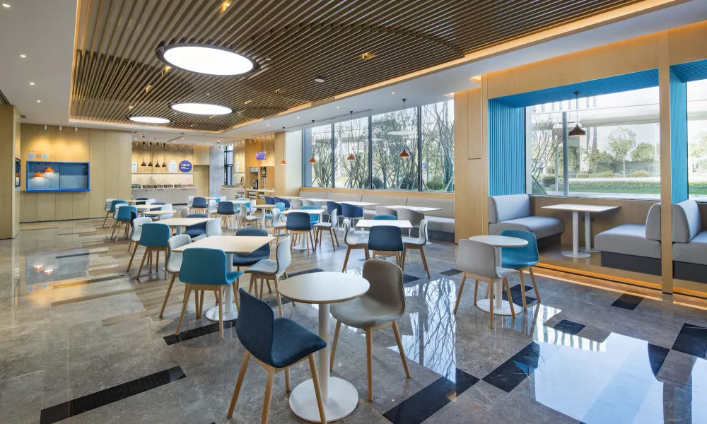 Holiday Inn Express Shanghai Kangqiao by IHG, фото 5