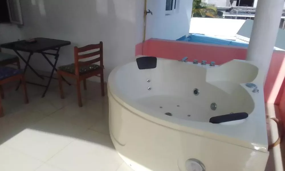 House Private Pool , Wifi, Jacuzzispa ,security Alarm, Canal Near sea, фото 3