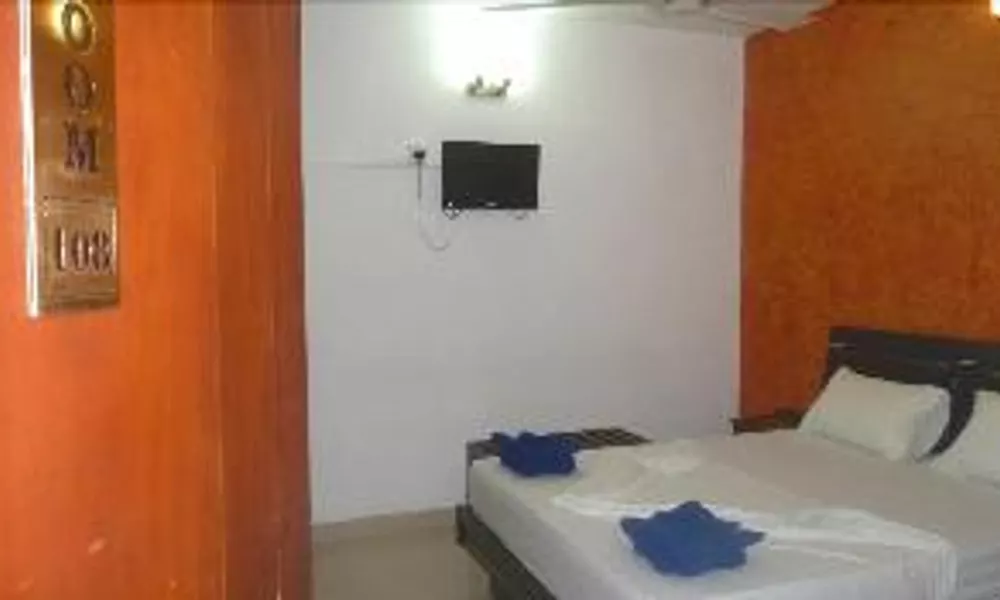 Grand Crown Hotel, фото 2