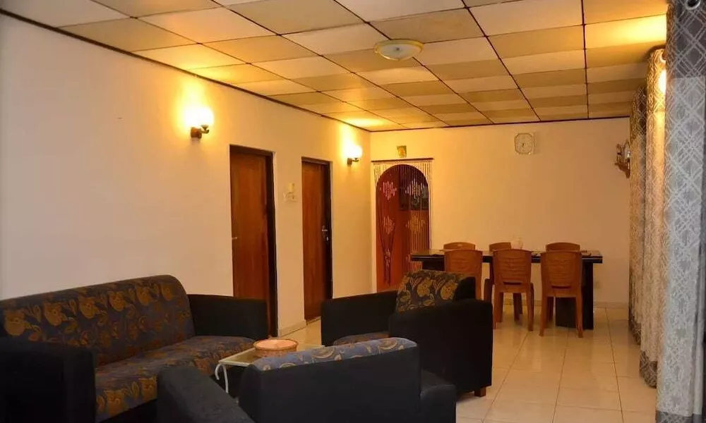 Royal Waves Negombo