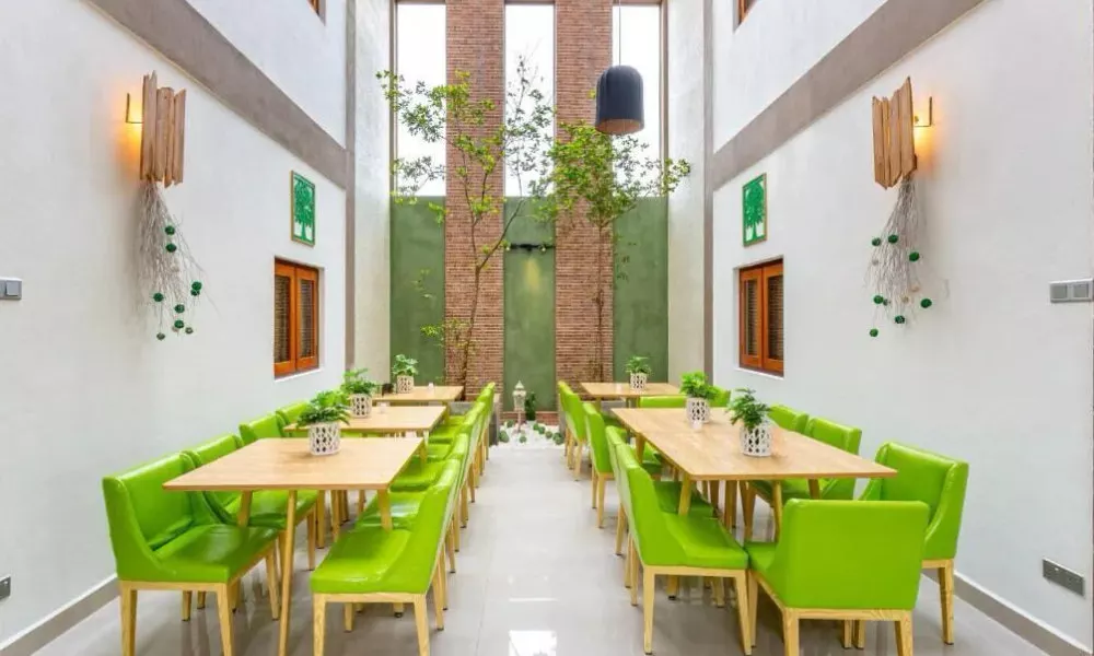 J Leaf Hotel, фото 4