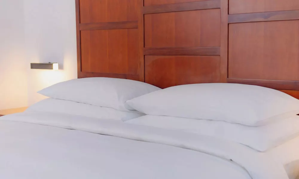 Hulhule Island Hotel- Private Beach Access & Airport Pick-up and Drop, фото 4