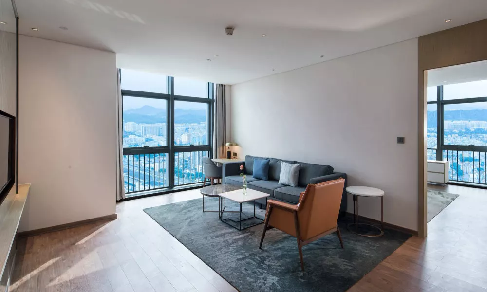 Holiday Inn Express Shenzhen Haiyuan City by IHG, фото 2