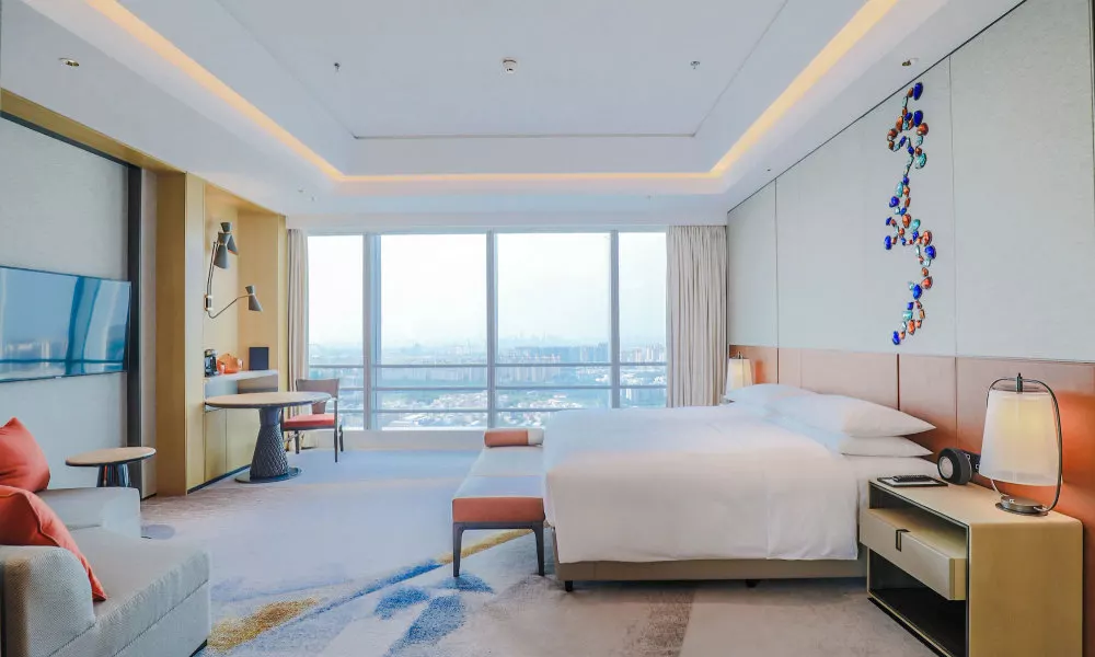 Sheraton Guangzhou Panyu - Free shuttle bus and overseas buyers' registration counter during Canton , фото 3