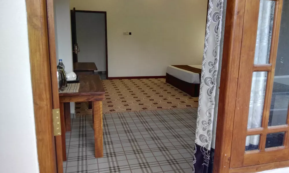 Hotel Akashayaam, фото 2