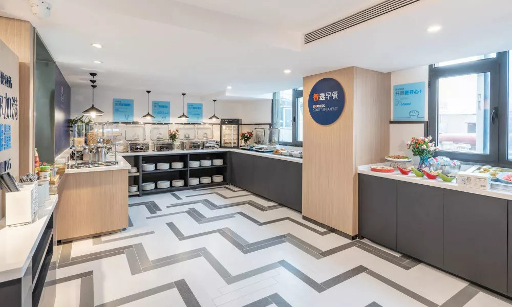 Holiday Inn Express Qingdao City Center by IHG, фото 4