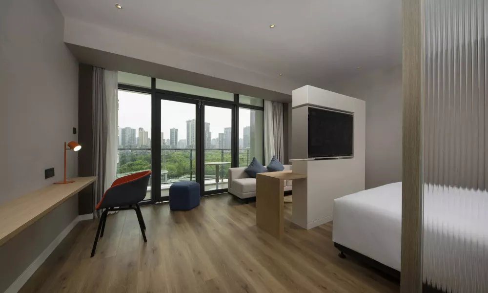 Holiday Inn Express Chongqing Caiyun Lake by IHG, фото 2