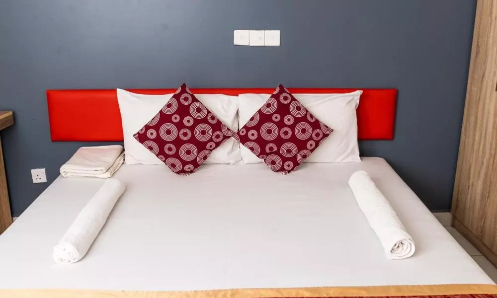 The G Ten Holiday Inn, фото 4