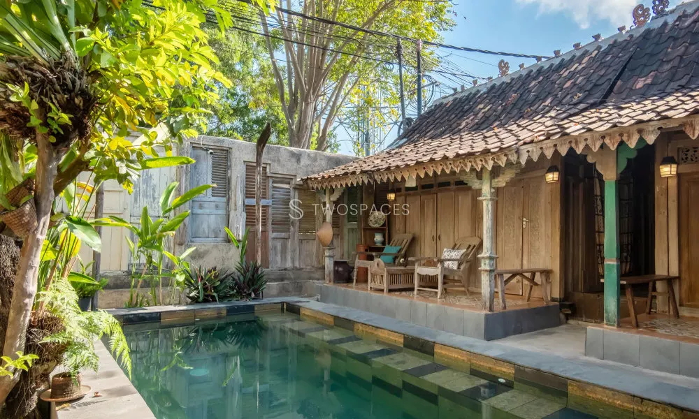 Kayu Beach Villa by TwoSpaces, Nusa Dua Beach
