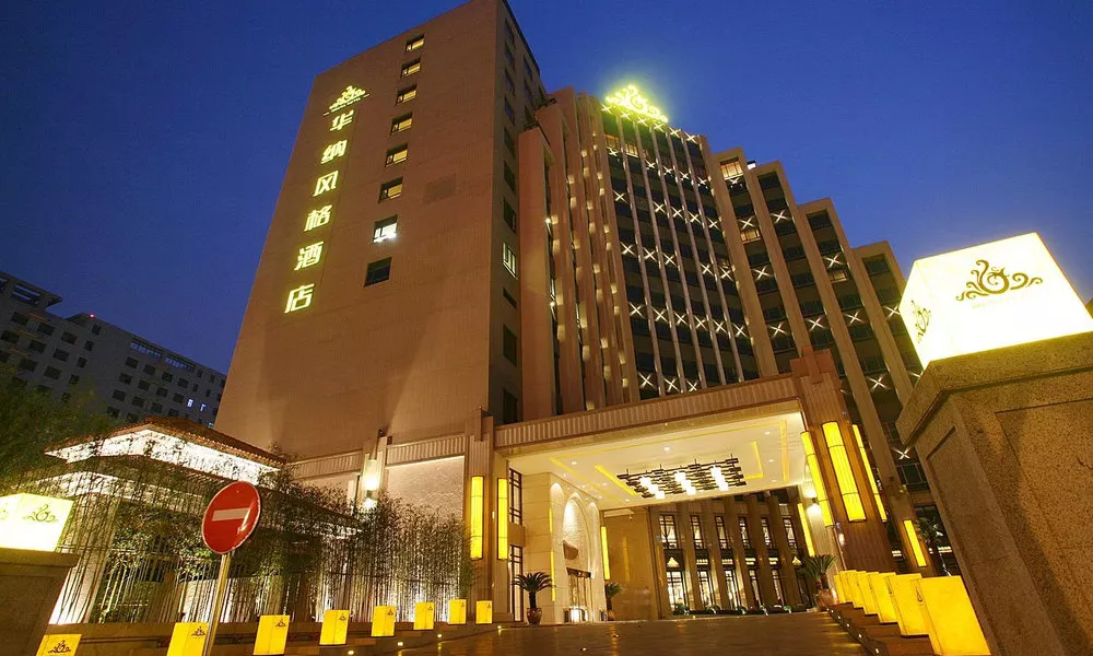 Warner Hotel