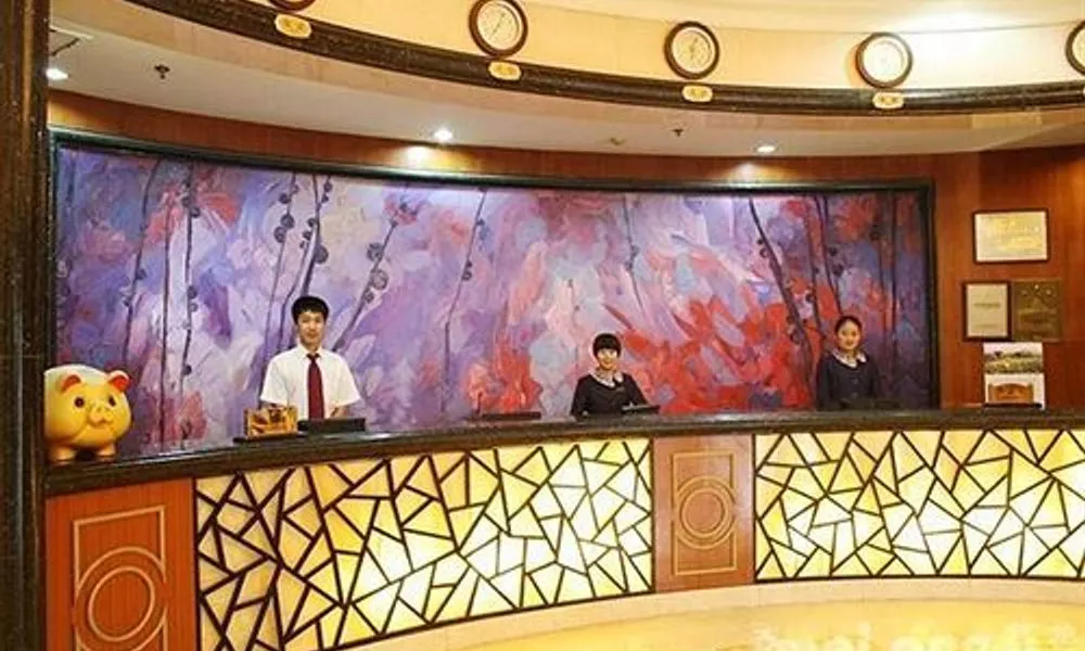 The Royal Palace Hotel