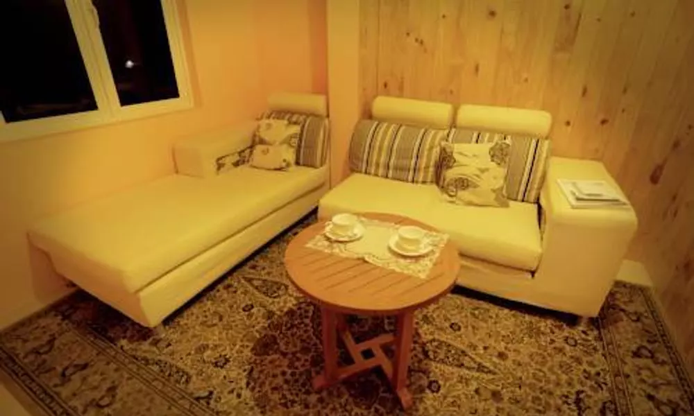 NALA BEACH INN