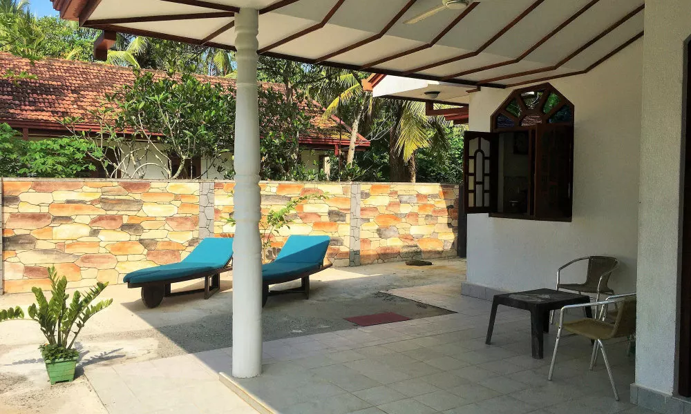 Swiss Villa Moragalla Beach