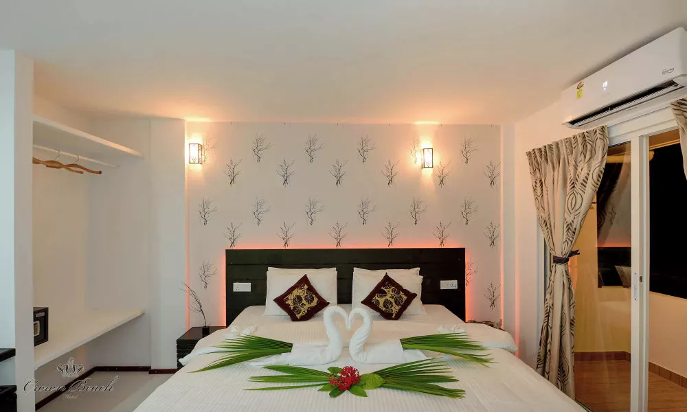 Crown Beach Villas  Bikini Beach, фото 2