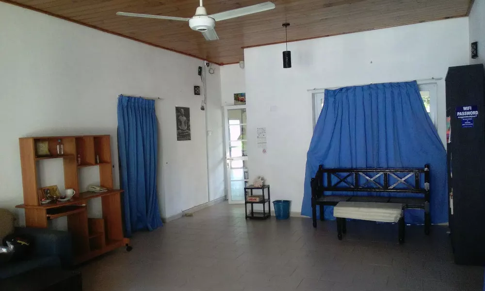 Negombo Blue Villa Hotel, фото 2