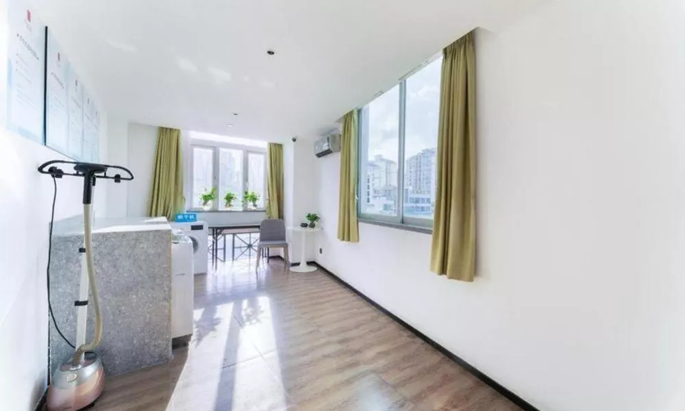 Echarm Hotel Guangzhou Changlong Shiqiao Metro Station, фото 4