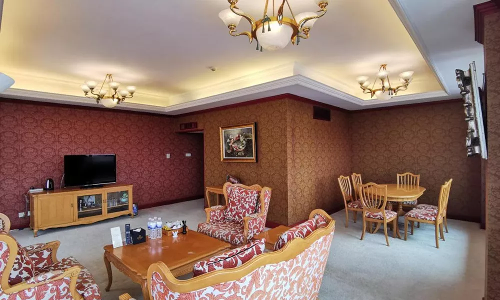 Qingdao Oceanwide Elite Hotel