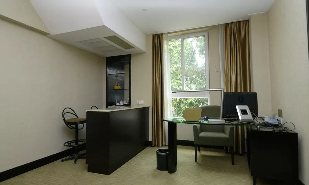 King Garden Hotel