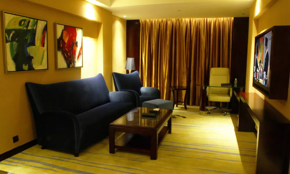 Pazhou Mingyue Hotel Canton Fair Branch- Free shuttle bus to and from the Canton Fair Complex during, фото 2