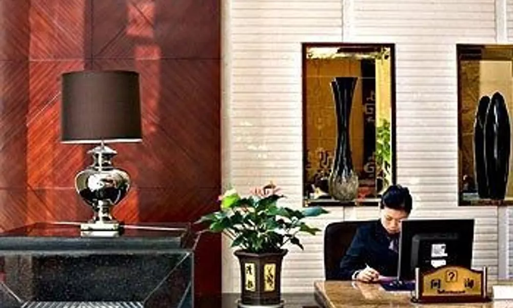 Guangzhou Longzhou Hotel, фото 4