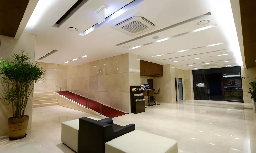 New Oriental Hotel