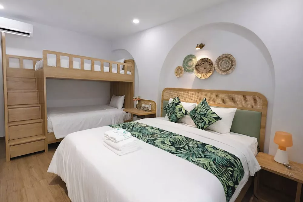 Роскошный семейный номер без окна