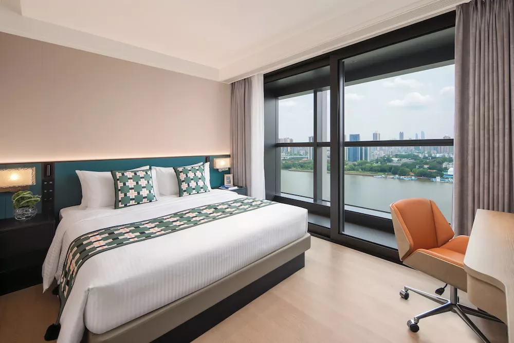 Люкс представительского класса с видом на реку